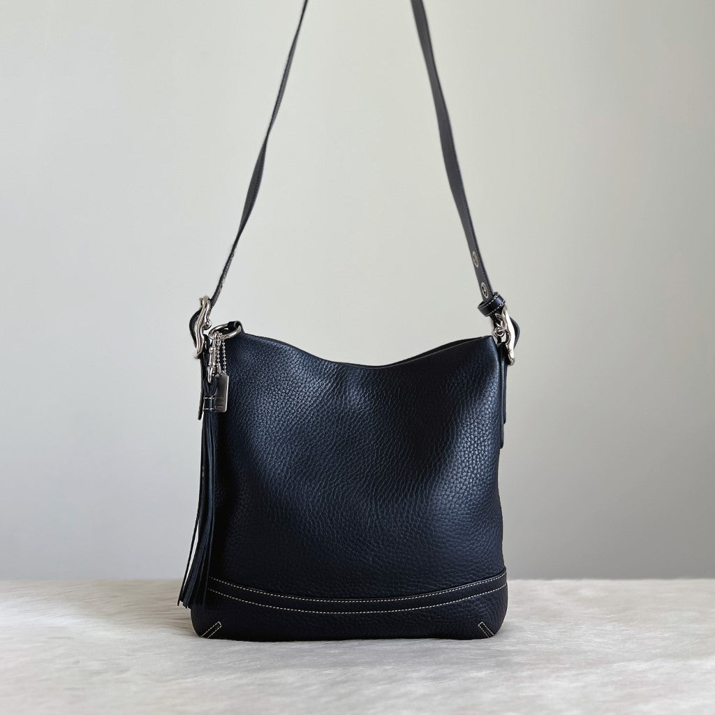 Coach Black Leather Tassel Charm Detail Crossbody Shoulder Bag Excellent