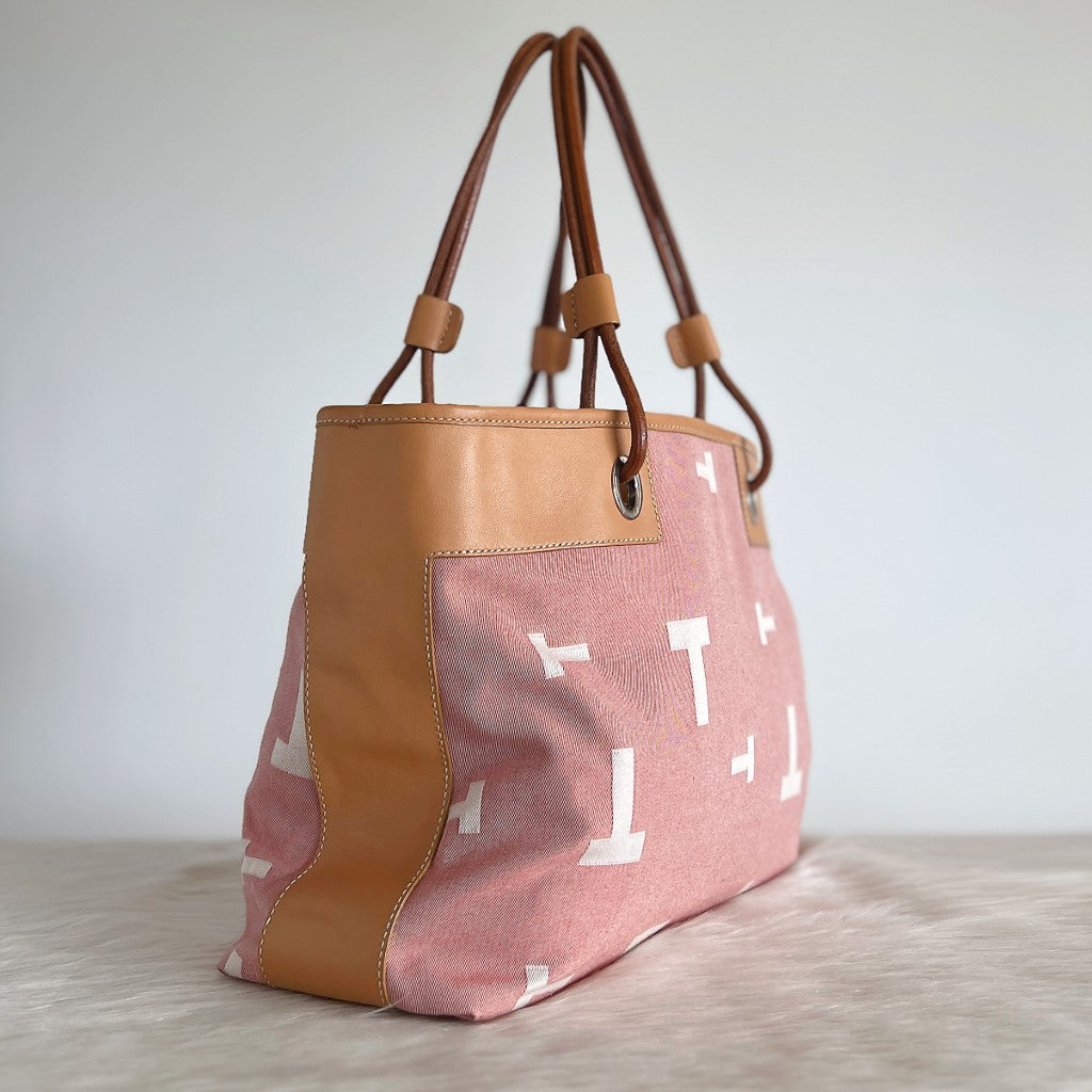 Tod's Beige Leather T Pattern Triple Compartment Shoulder Bag Excellent