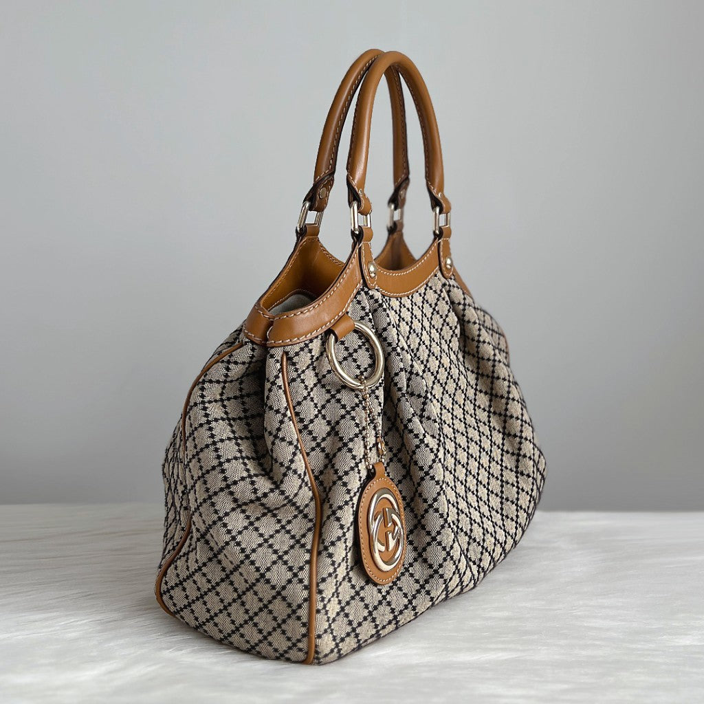 Gucci Signature Double G Caramel Leather Trim Shoulder Bag Excellent