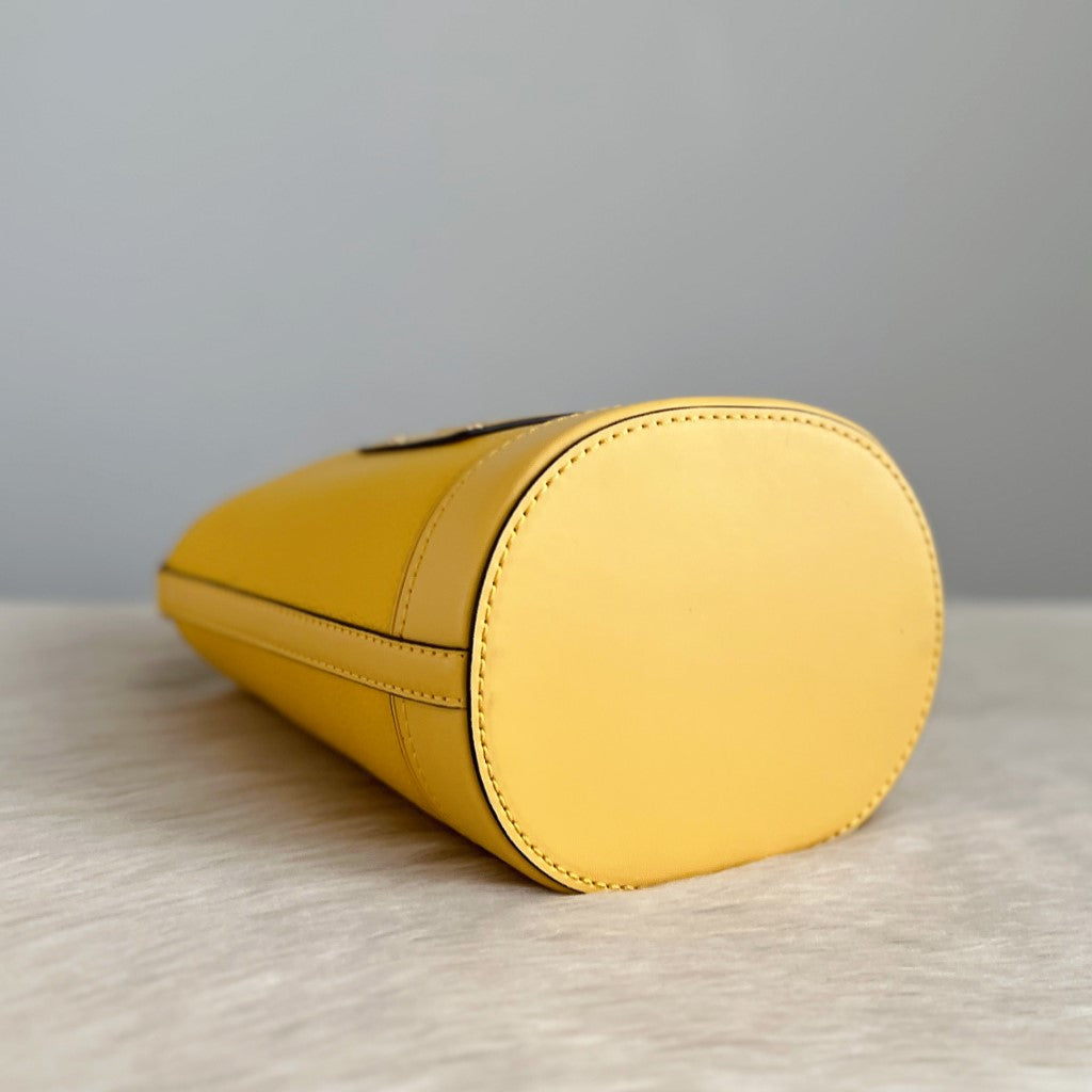 Michael Kors Yellow Leather Bucket 2 Way Shoulder Bag Like New