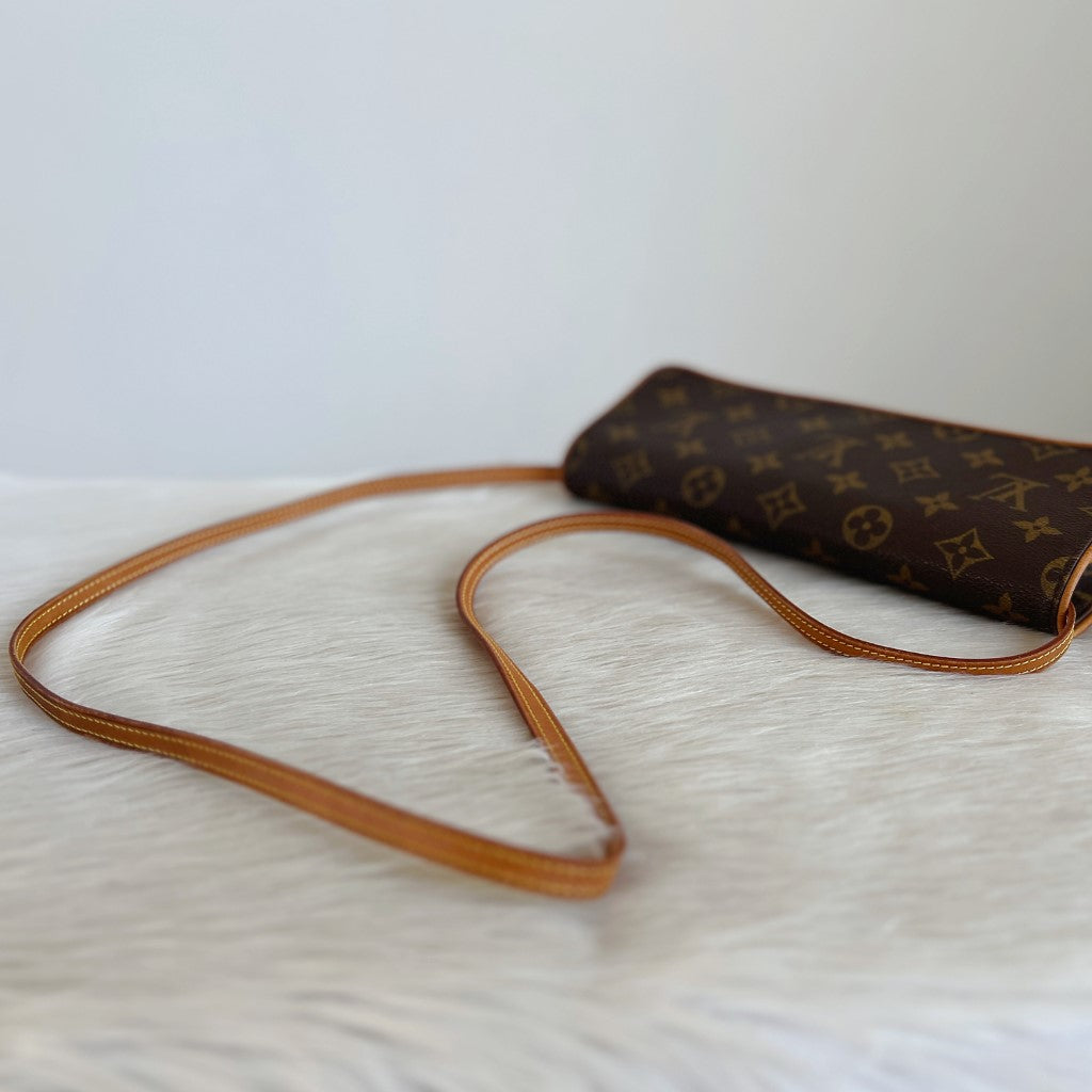 Louis Vuitton Signature Monogram Pochette Twin GM Shoulder Bag