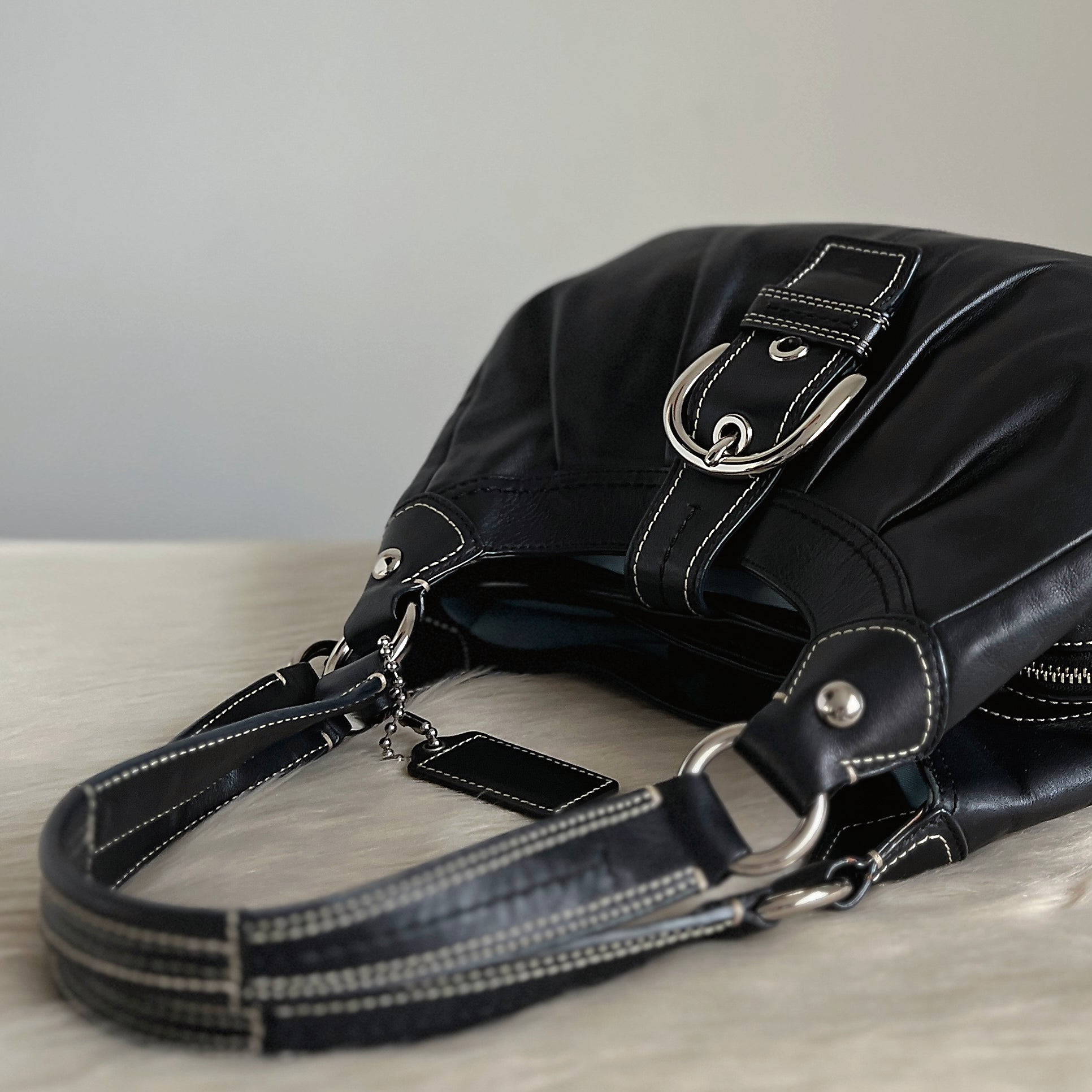 Coach Black Leather Front Buckle Triple Compartment Shoulder Bag Excellent