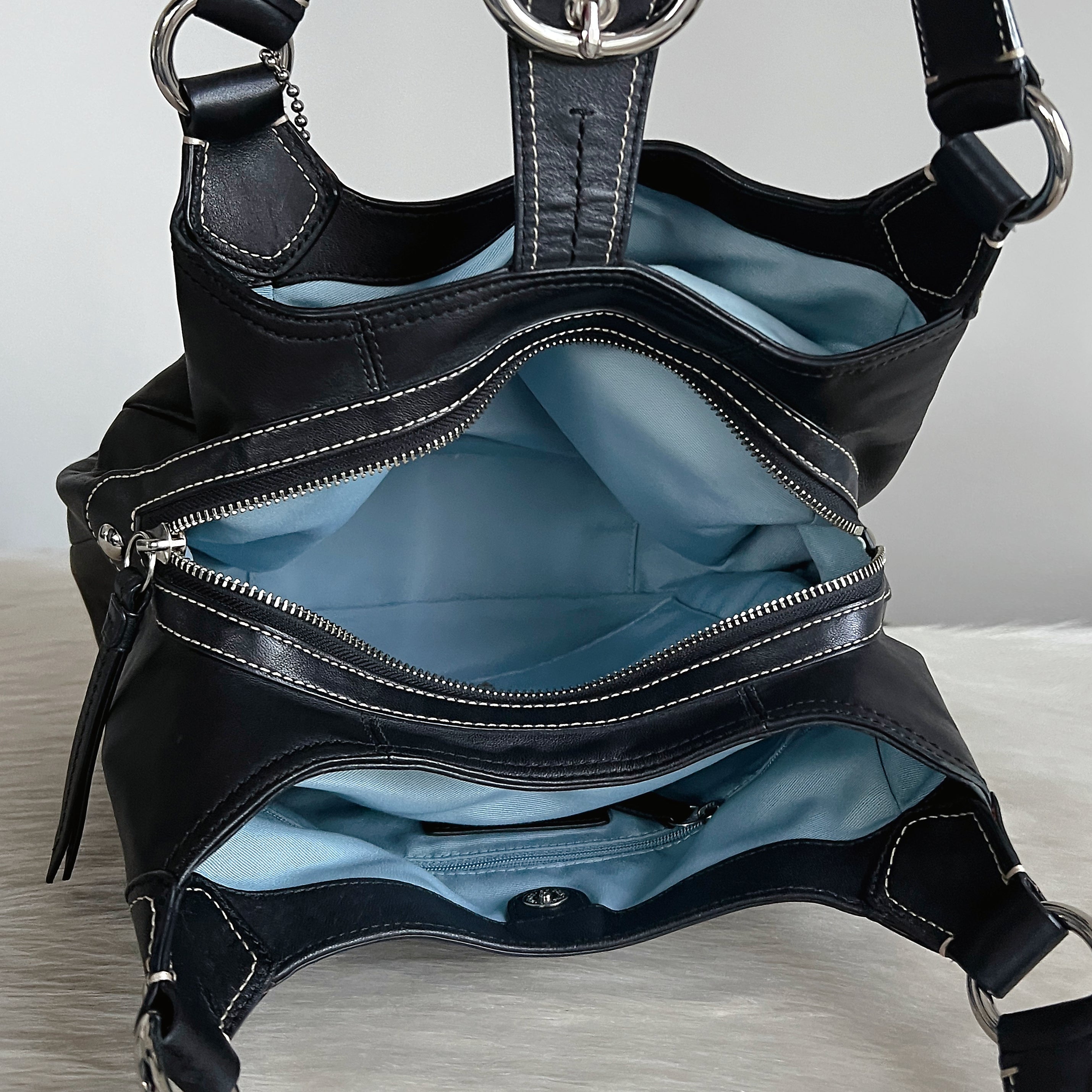 Coach Black Leather Front Buckle Triple Compartment Shoulder Bag Excellent