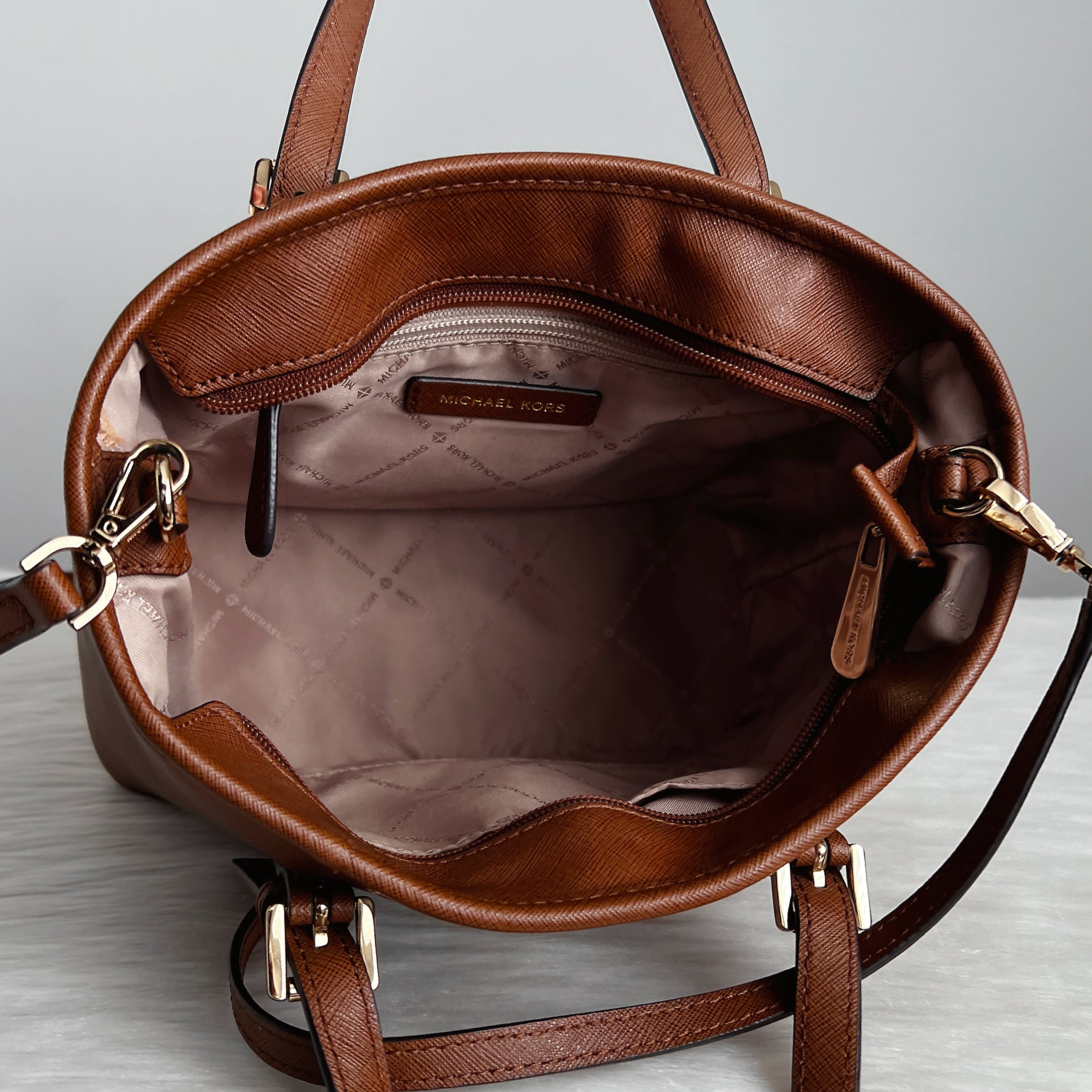 Michael Kors Caramel Leather Front Logo 2 Way Shoulder Bag Like New