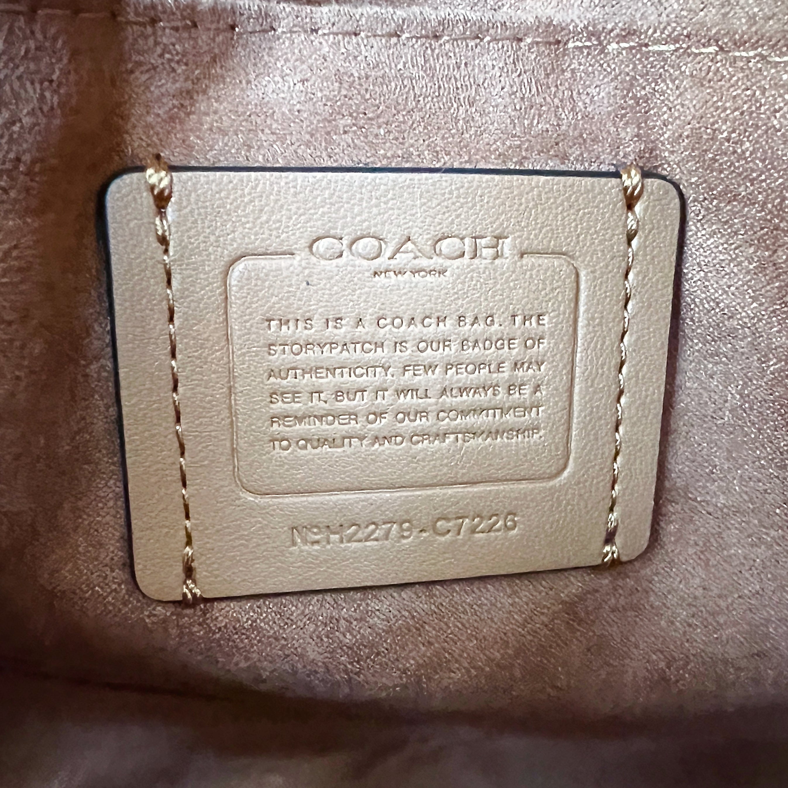 Coach Black Leather Monogram Buckle Detail 2 Way Shoulder Bag Like New