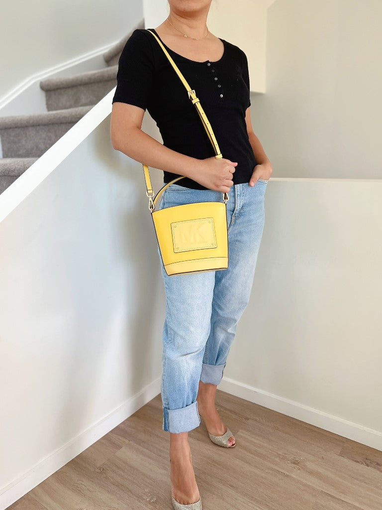 Michael Kors Yellow Leather Bucket 2 Way Shoulder Bag Like New