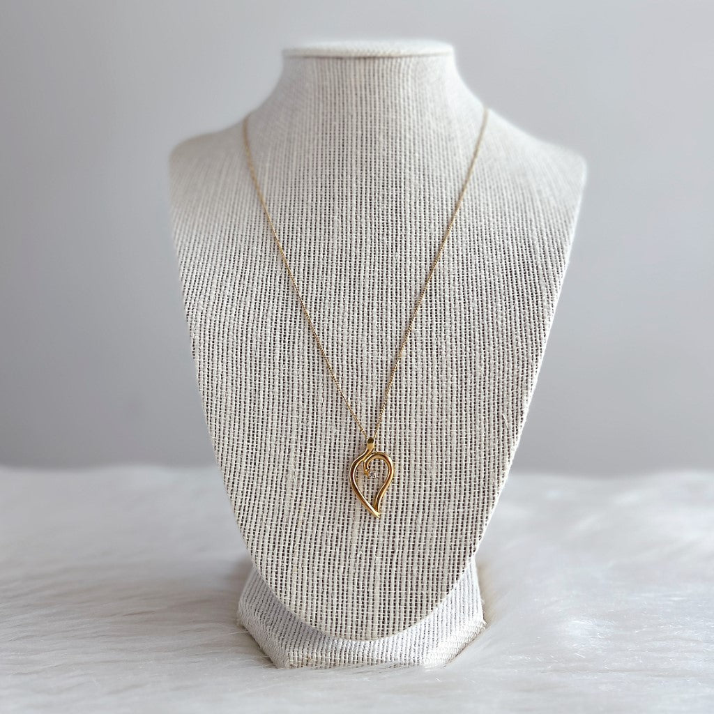 Tiffany & Co. 18K Yellow Gold 1P Diamond Open Leaf Necklace Excellent