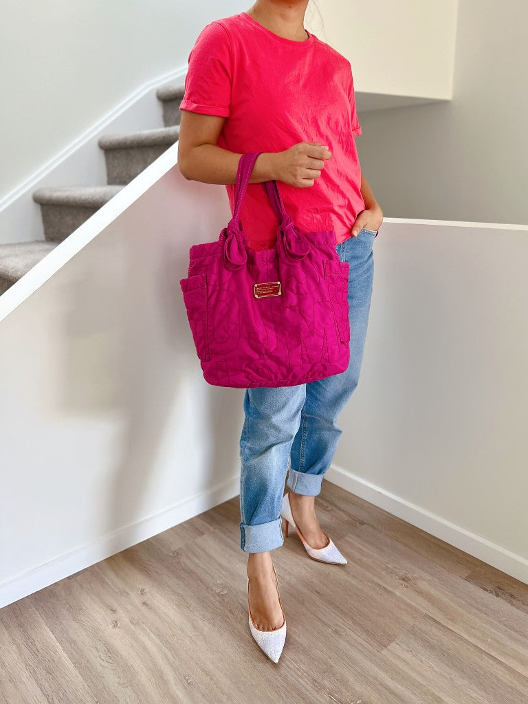 Marc Jacobs Signature Fuchsia Shopper Shoulder Bag