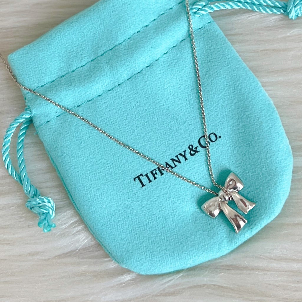 Tiffany & Co. Signature Bow Ribbon Silver Necklace Excellent