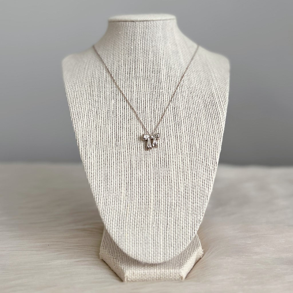 Tiffany & Co. Signature Bow Ribbon Silver Necklace Excellent