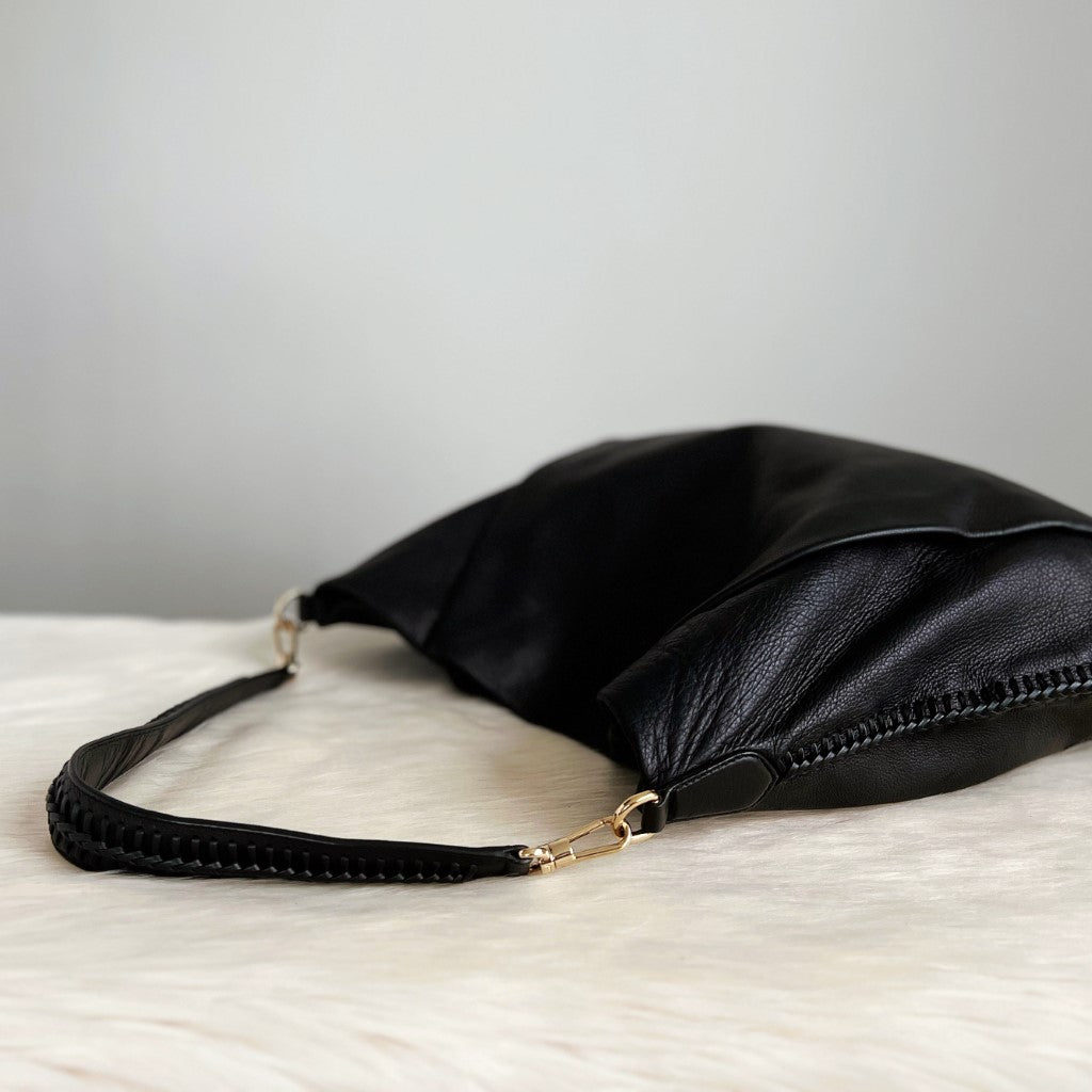 Bally Black Leather Slouchy Classic Shoulder Bag Excellent