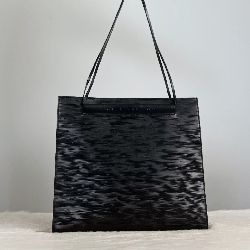 Louis Vuitton Black Leather Signature Epi Saint-Tropez Shoulder