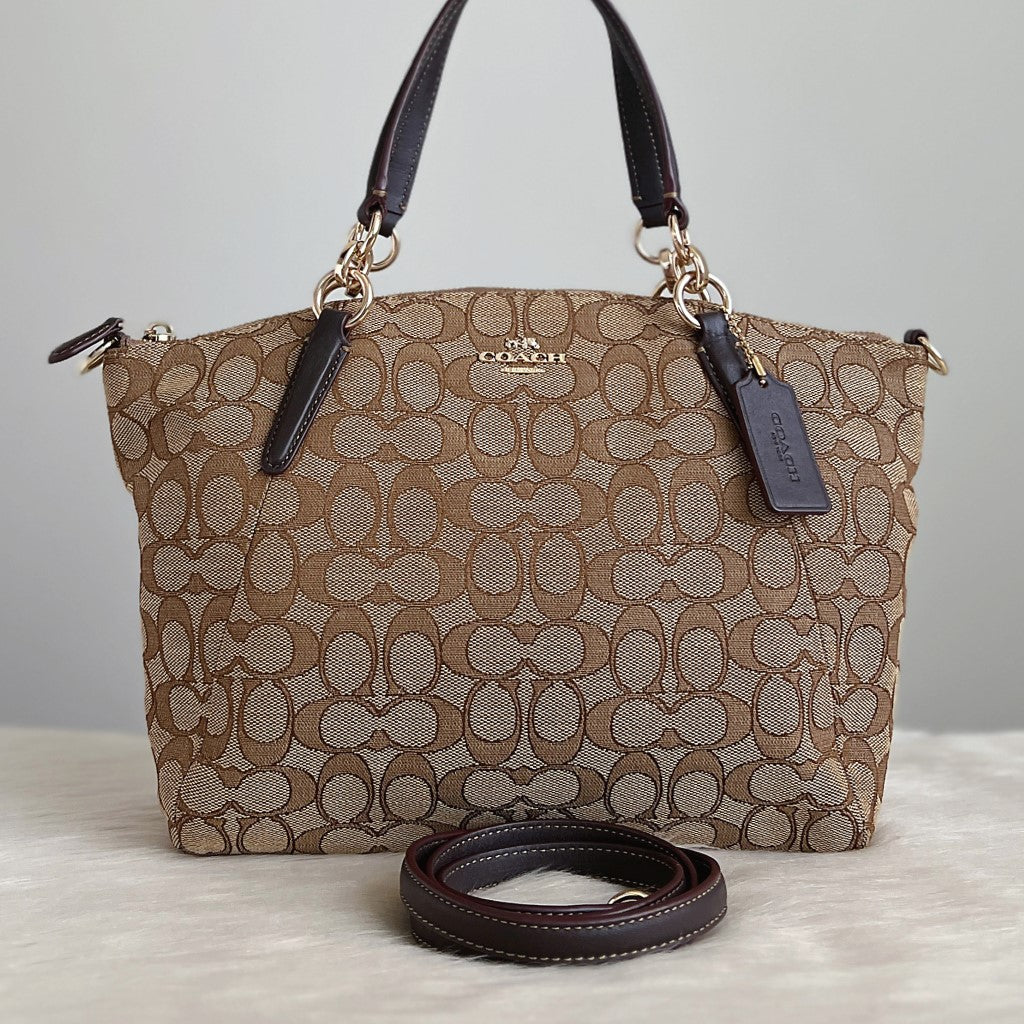 Coach 2Way Signature good Monogram Crossbody