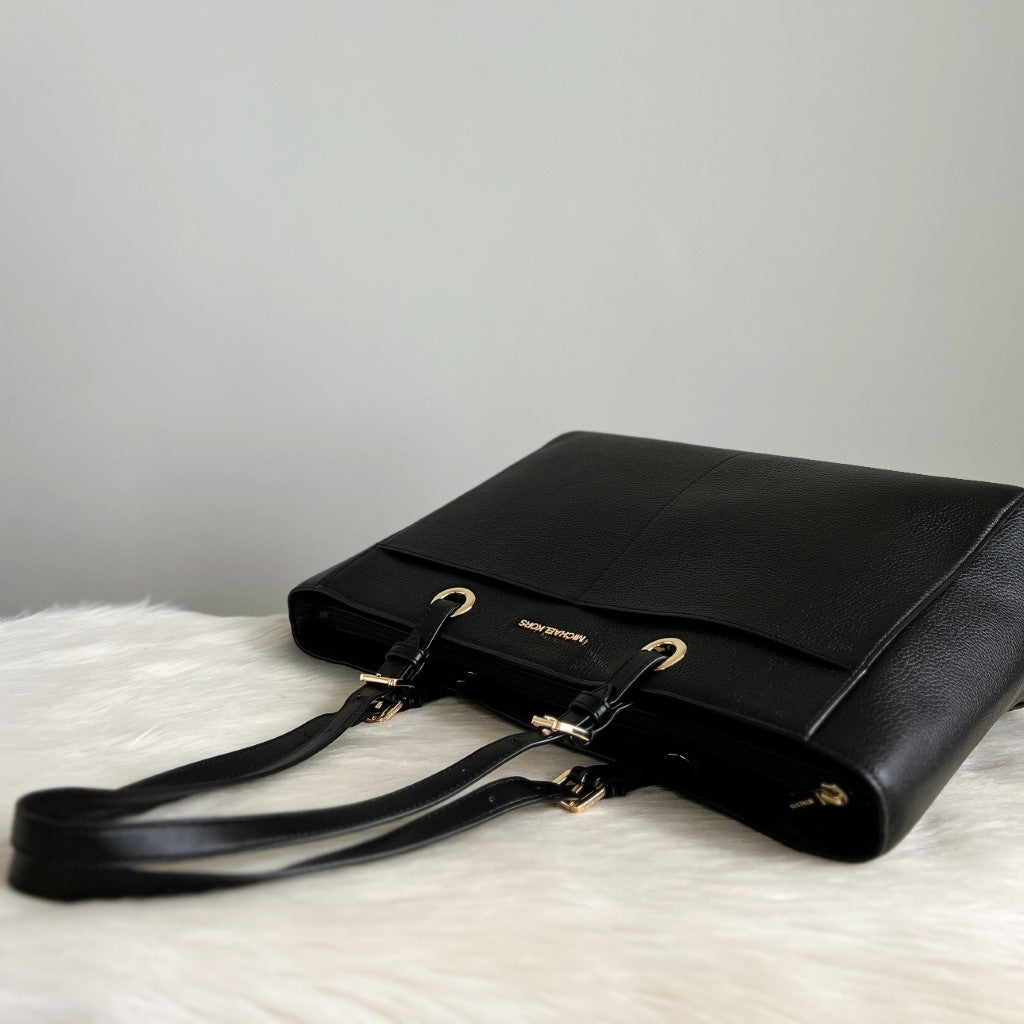 Michael Kors Black Leather Triple Compartment Large Shoulder Bag Excellent