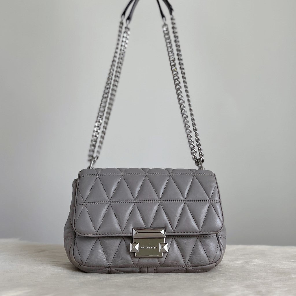 Michael kors grey quilted bag hotsell