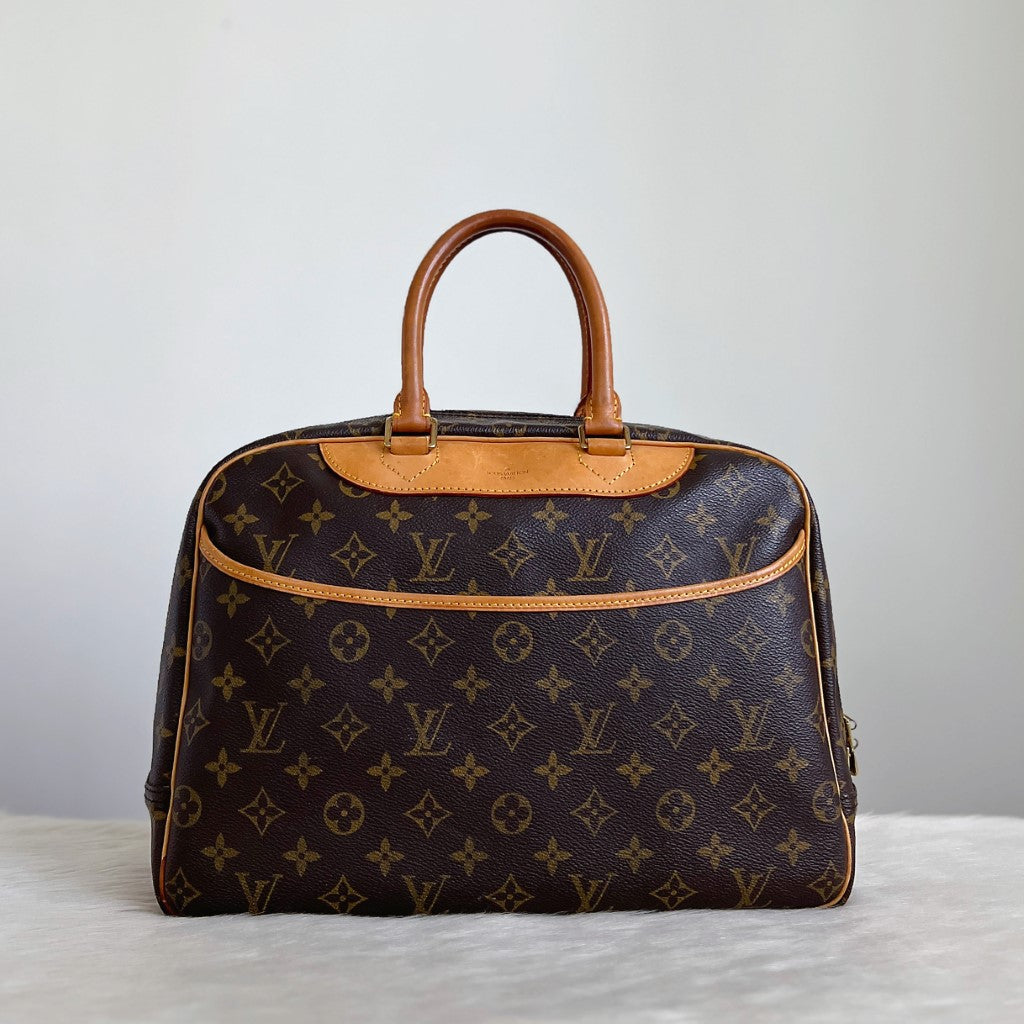 Louis Vuitton Signature Monogram Deauville Tote