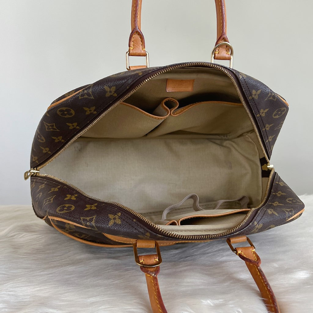 Louis Vuitton Signature Monogram Deauville Tote