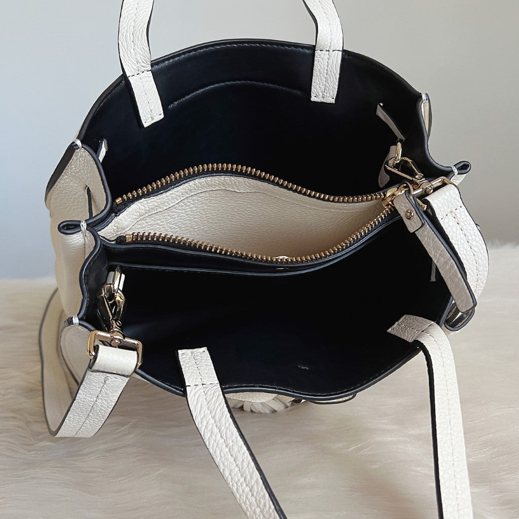 Kate Spade White Leather Triple Compartment 2 Way Shoulder Bag Excellent