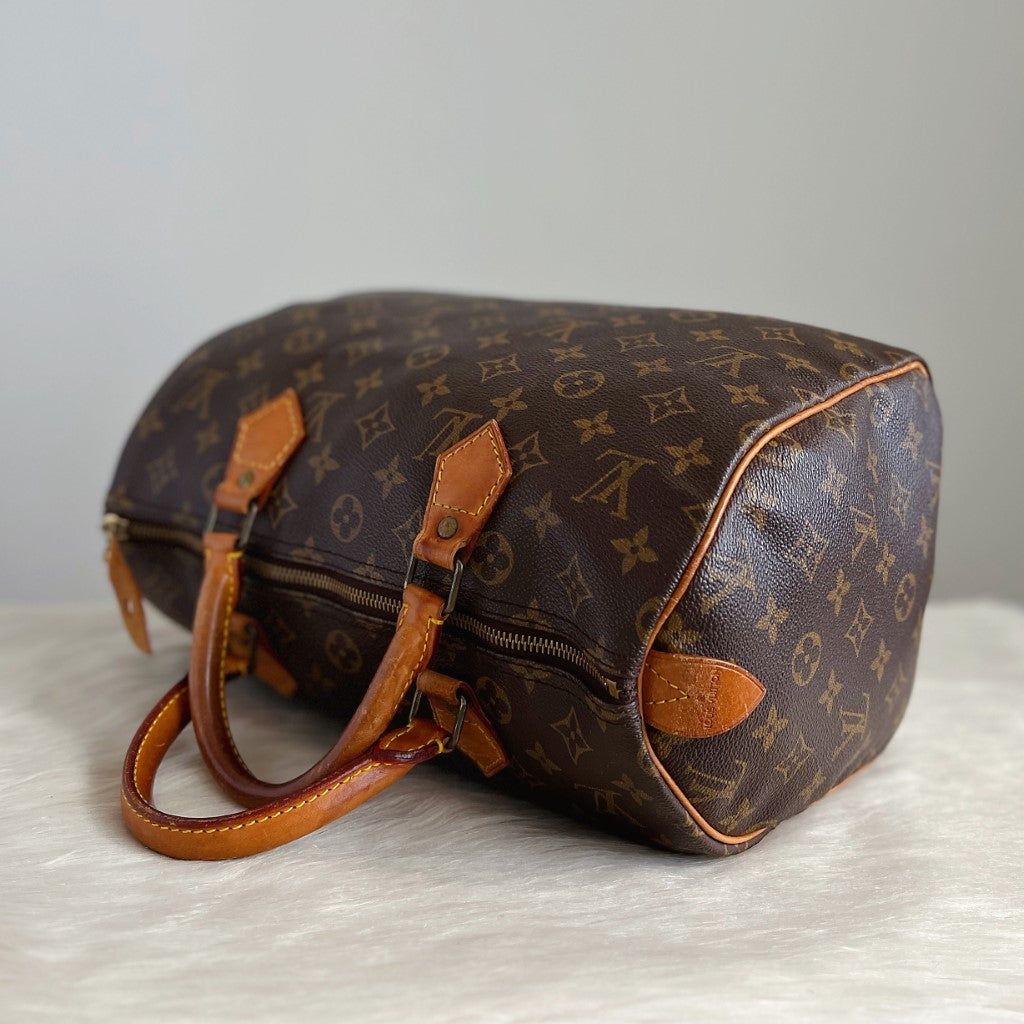 Louis Vuitton Signature Monogram Speedy 30 Tote Bag