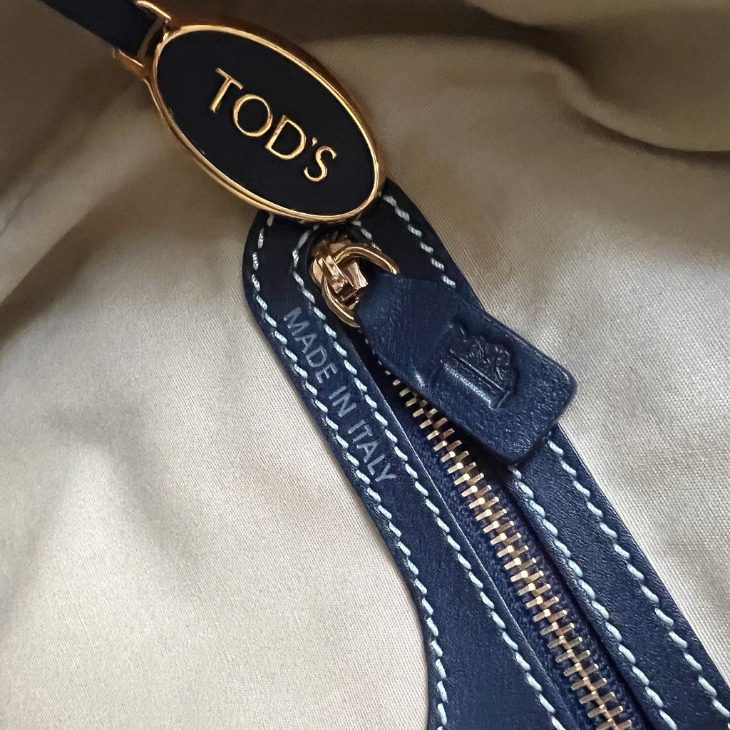 Tod's Navy Leather Iconic Multi Pocket Shoulder Bag Excellent