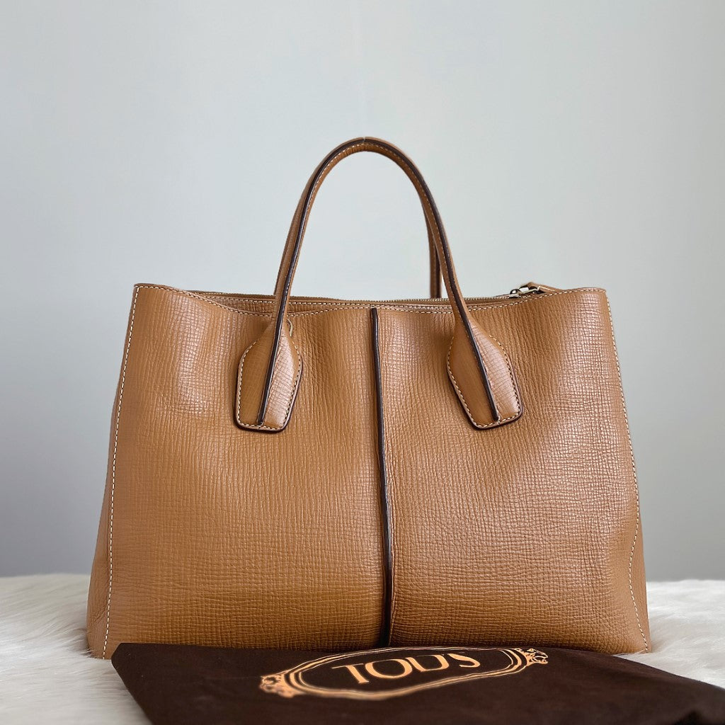 Tod's Caramel Leather Iconic Princess Diana Triple Compartment Tote Bag Excellent