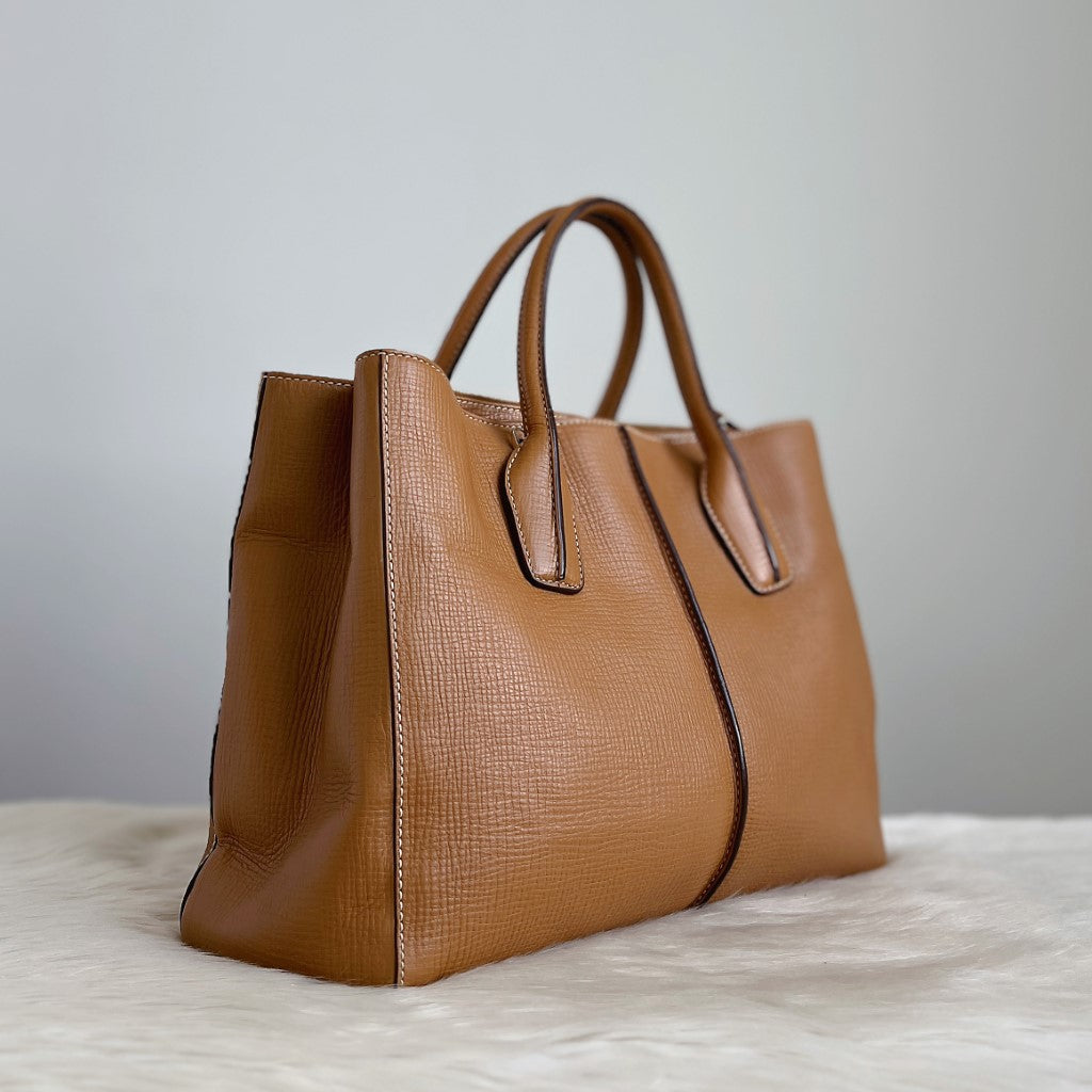 Tod's Caramel Leather Iconic Princess Diana Triple Compartment Tote Bag Excellent