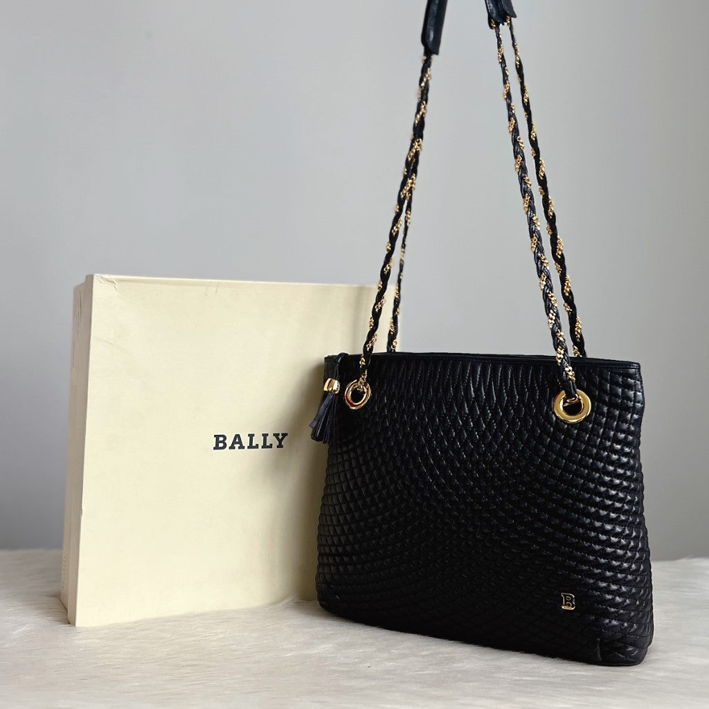 Bally Black Leather Quilted Classic Chain Detail Shoulder Bag Excellent