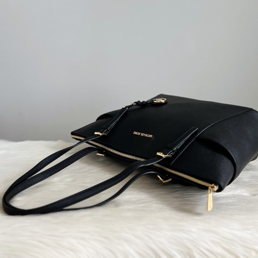 Michael Kors Black Leather MK Charm Career Shoulder Bag Like New