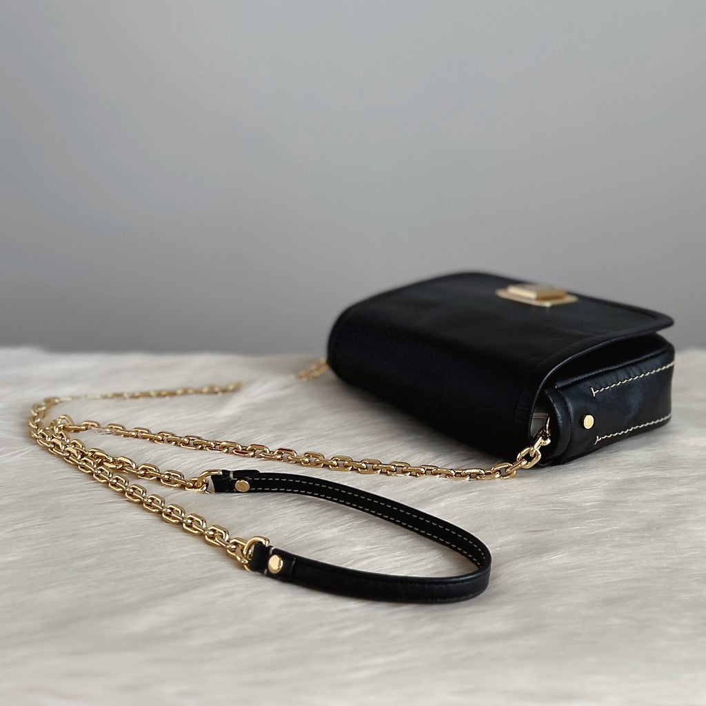 Marc Jacobs Black Leather Gold Chain Crossbody Shoulder Bag Excellent