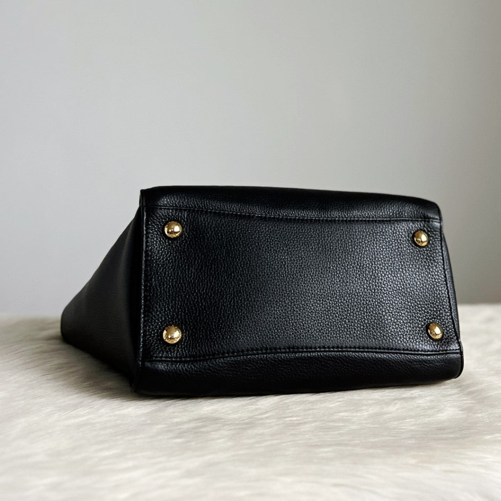 Michael Kors Black Leather Career MK Logo 2 Way Shoulder Bag Excellent