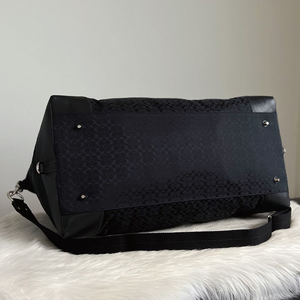 Coach Black Monogram Carryall Large Travel Bag Excellent