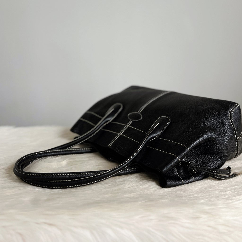 Tod's Black Leather Iconic Princess Diana Shoulder Bag Like New