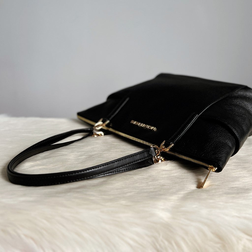 Michael Kors Black Leather Gold Chain Detail Career Shoulder Bag Like New