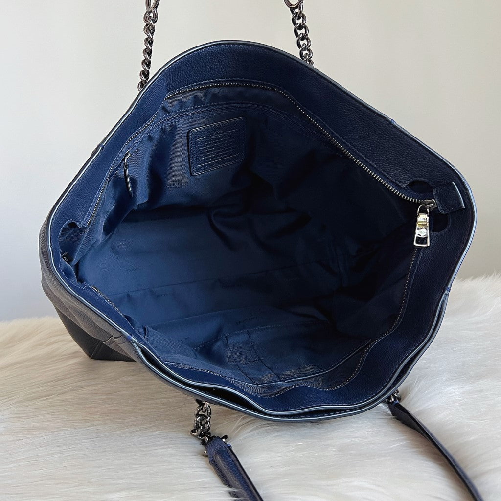 Coach Navy Leather Chain Detail Large Shoulder Bag Excellent