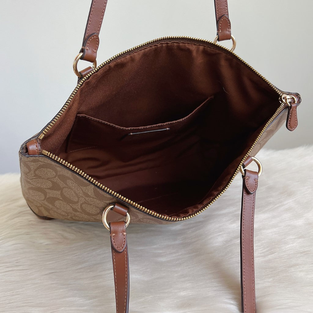 Coach Signature Monogram Career Shoulder Bag Like New