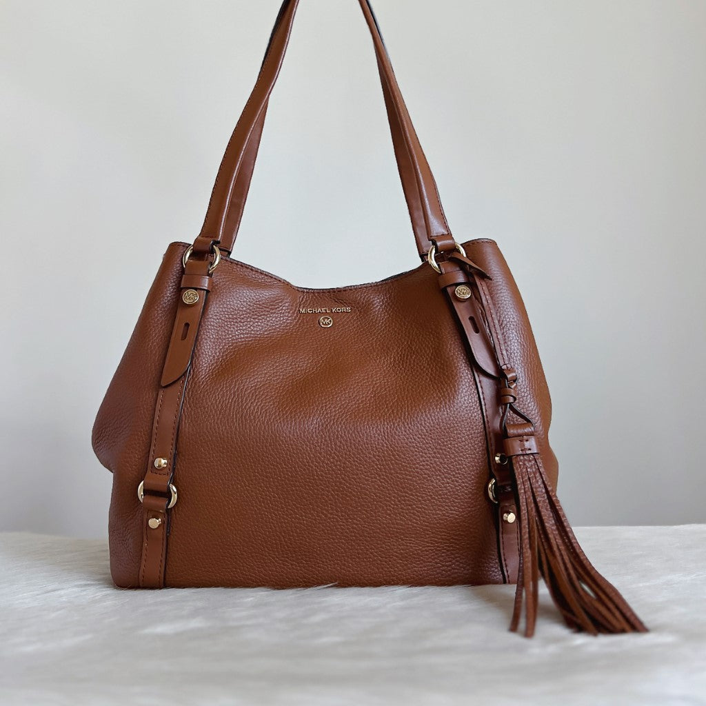 Michael Kors Caramel Leather Tassel Charm Triple Compartment Shoulder Bag Excellent