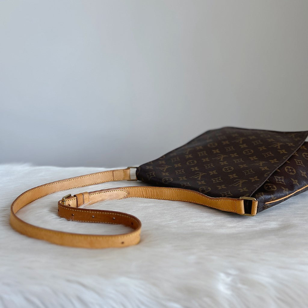 Louis Vuitton Signature Monogram Musette GM Crossbody Shoulder Bag