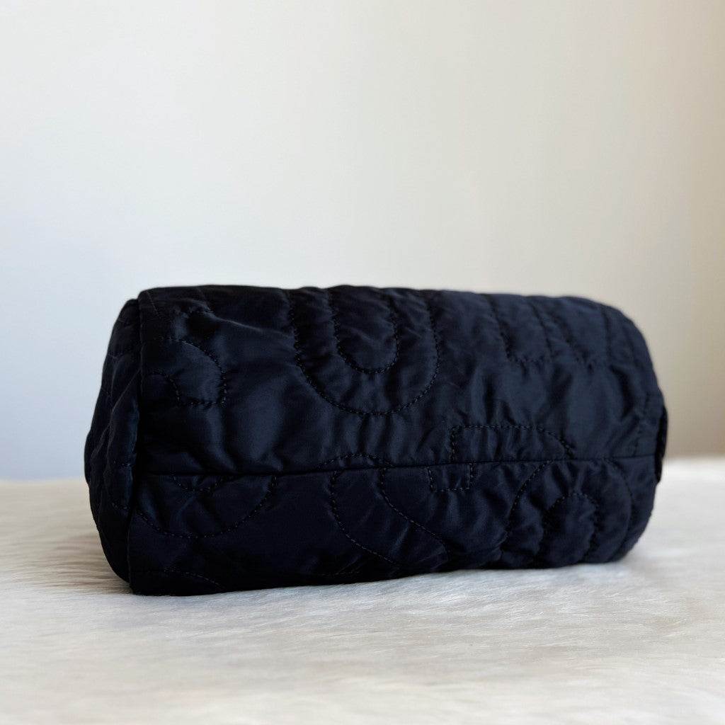 Marc Jacobs Black Quilted Boston Shoulder Bag Excellent