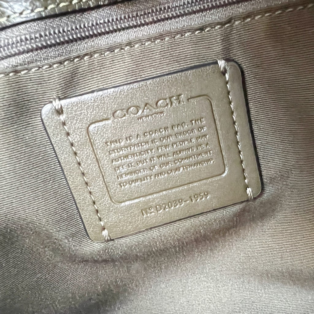 Coach Olive Leather Book Tote 2 Way Shoulder Bag Like New