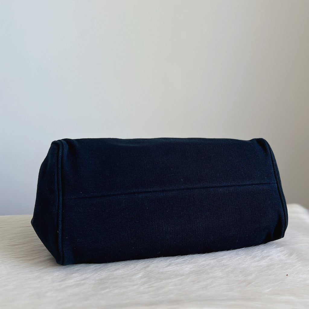 Bottega Veneta Dark Navy Pleated Strap Shoulder Bag