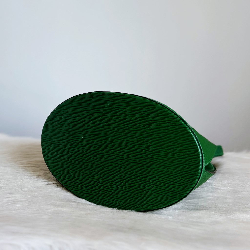 Louis Vuitton Green Epi Leather Cluny Shoulder Bag