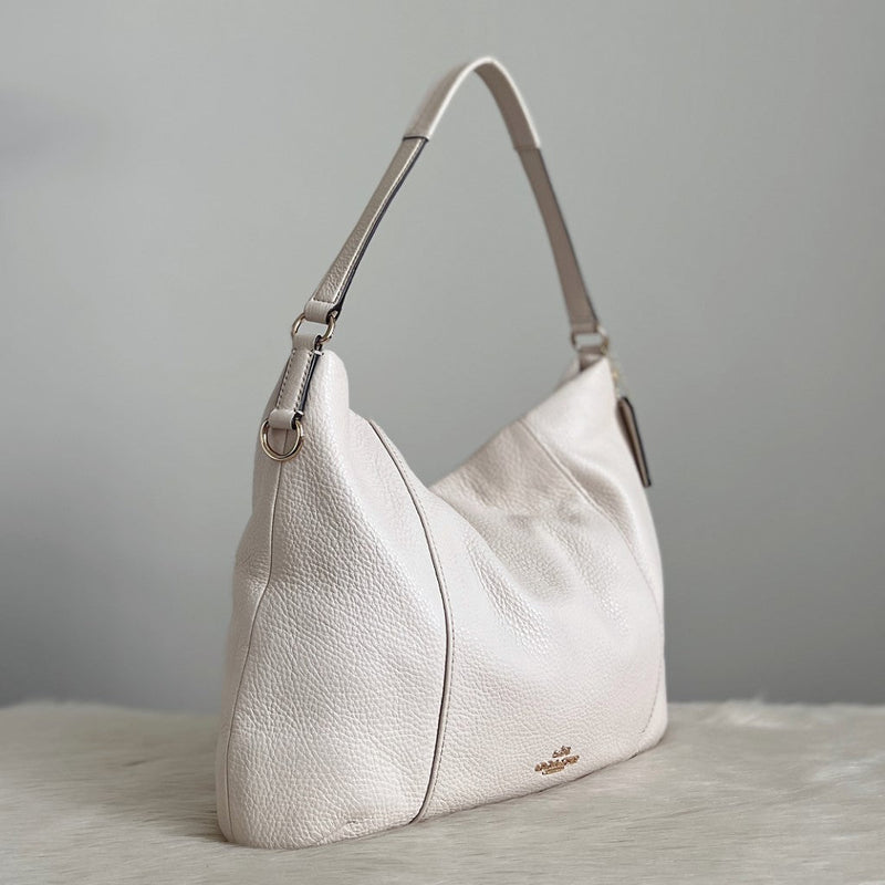 Coach White Leather Front Logo Slouchy Shoulder Bag