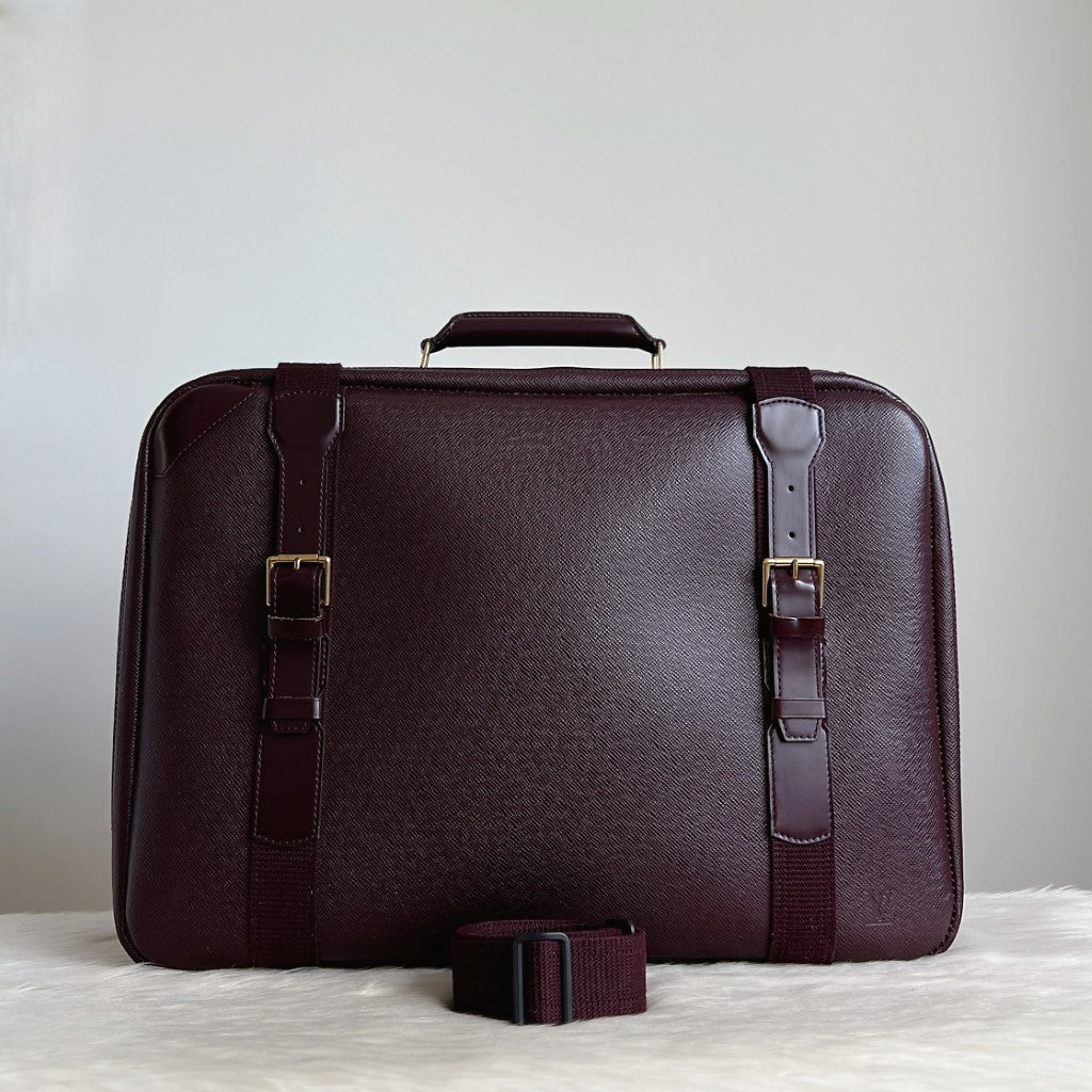 Louis Vuitton Taiga Bordeaux Leather Travel Suitcase