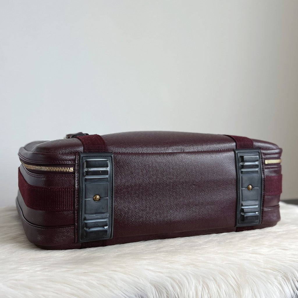 Louis Vuitton Taiga Bordeaux Leather Travel Suitcase