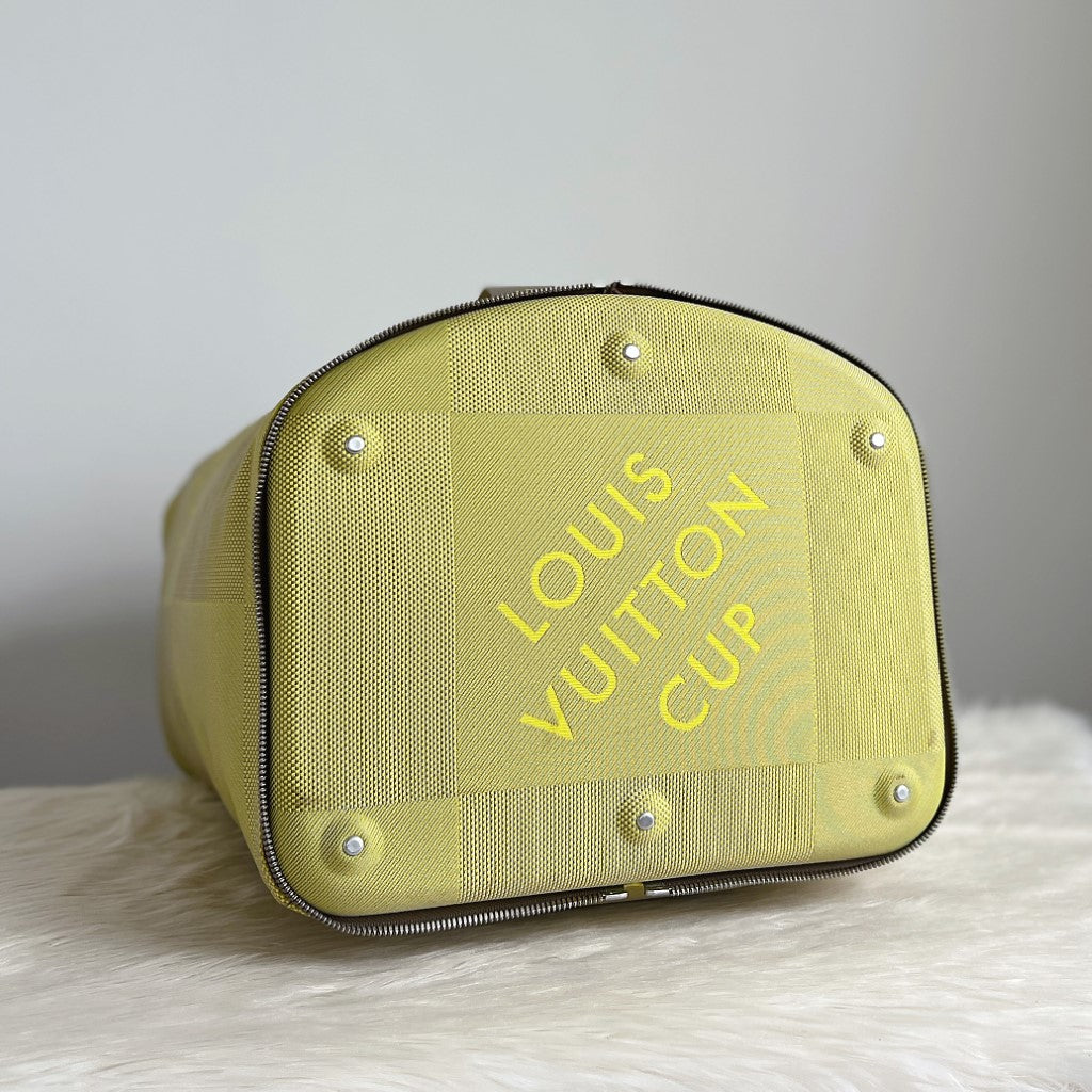 Louis Vuitton Weatherly Louis Vuitton Cup Sports Travel Bag
