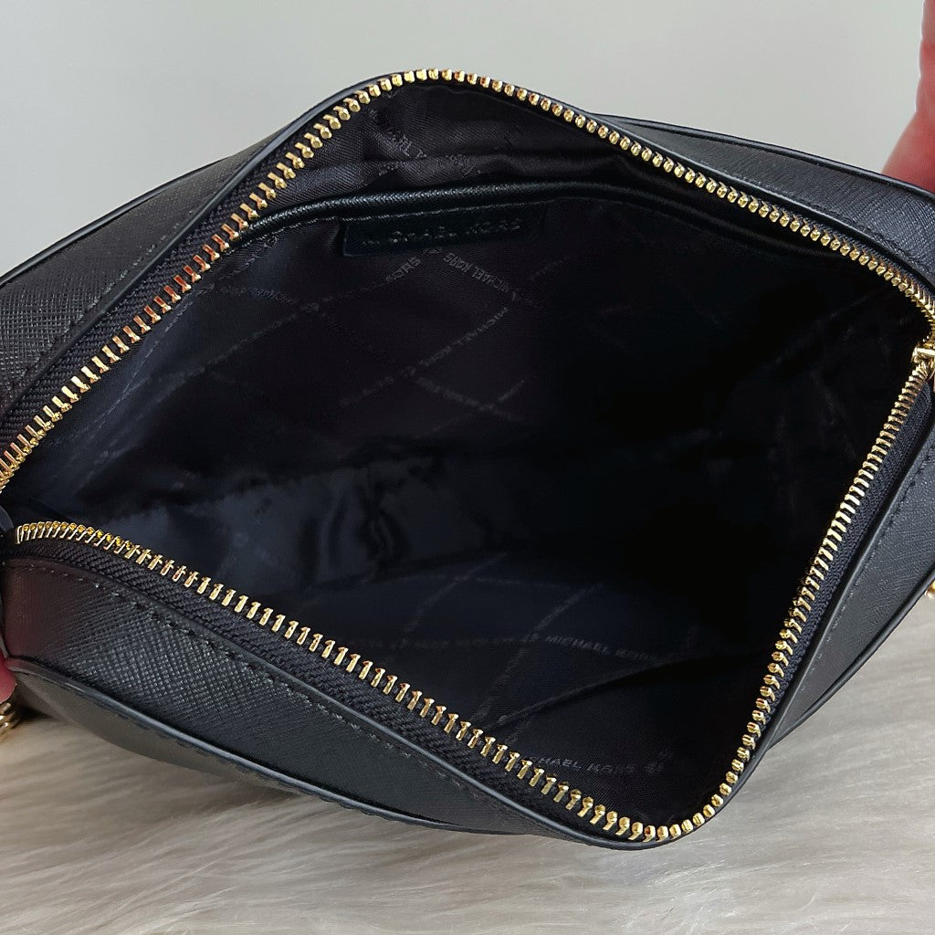 Michael Kors Black Leather Gold Chain Detail Crossbody Shoulder Bag Like New