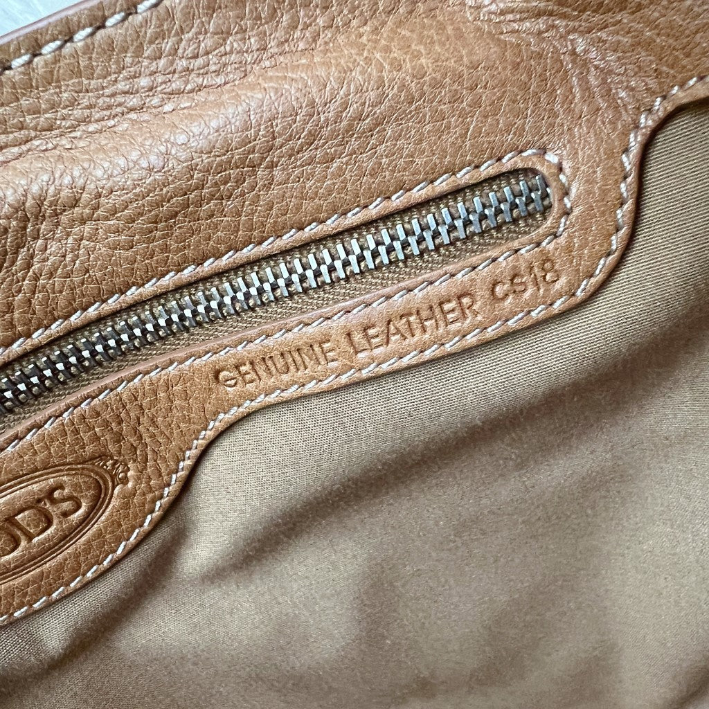 Tod's Caramel Leather Iconic Princess Diana D Tote Bag Excellent