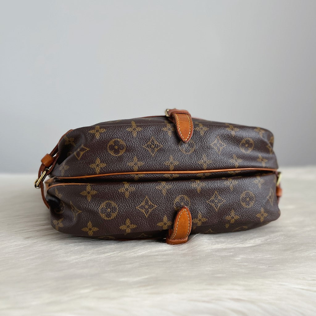 Louis Vuitton Monogram Double Sided Saumur 30 Crossbody Shoulder Bag
