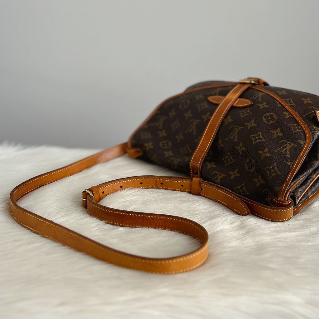 Louis Vuitton Monogram Double Sided Saumur 30 Crossbody Shoulder Bag