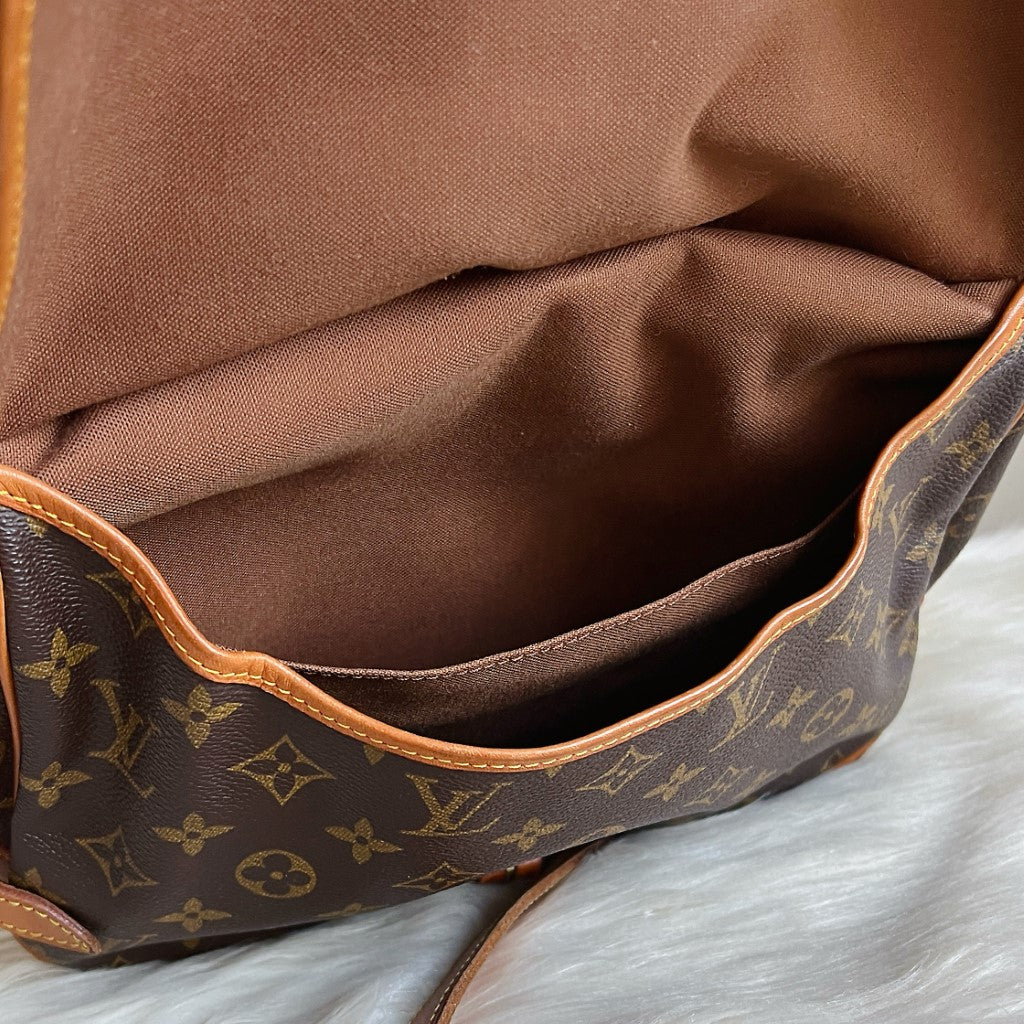 Louis Vuitton Monogram Double Sided Saumur 30 Crossbody Shoulder Bag